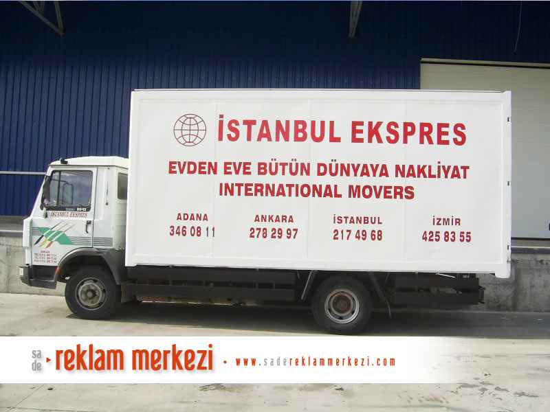 İstanbul express  Logolu Kamyonet Araç Yan Görüntüsü