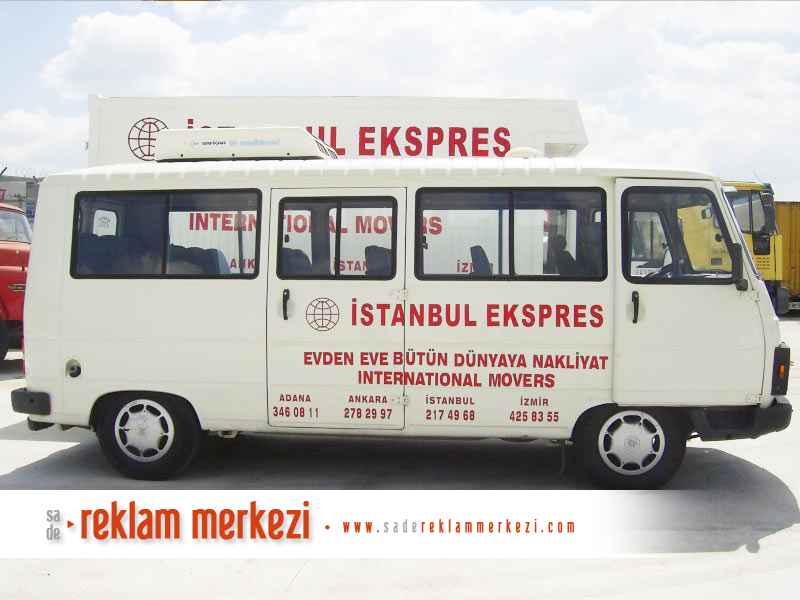 İstanbul express  Logolu Servis Araç Yan Görüntüsü