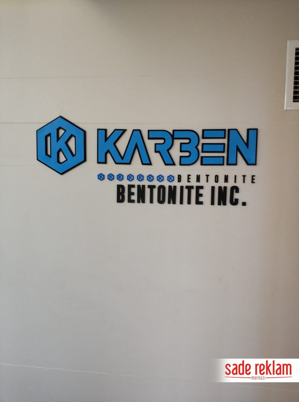 dekota kabartma logo-şirket logosu-duvar kabartma logosu-ofis kabartma logosu