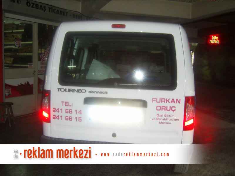 Furkan Oruç Özel Eğitim Merkezi Servis Aracı Logolu Arka  Görüntü