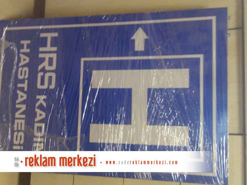 HRS Kadın hastalokları hastanesi yönlendirme tabelası.