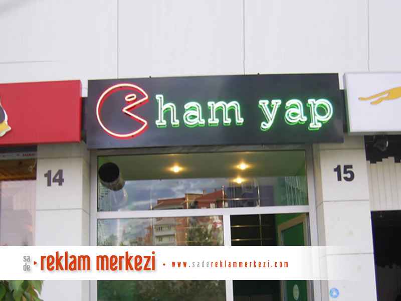 Ham Yap yazılı yeşil be kırmızı neon tabela