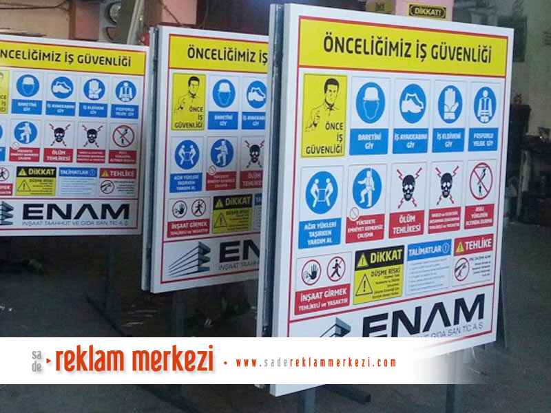   Enam Ayaklı Şantiye Uyarı Tabelaları Atölye Görünümü