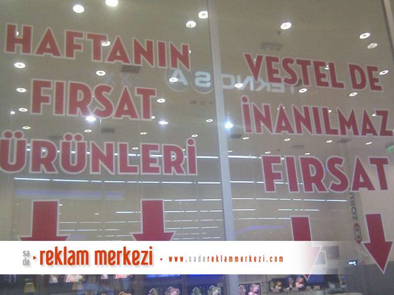 Vestel Ankamall Mağaza Cam Yazıları Yakın Plan Görünümü