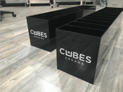 Cubes  Ankara özel imalat siyah renk pleksi broşürlük