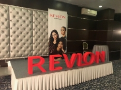 Revlon köpük yazı ramada otel