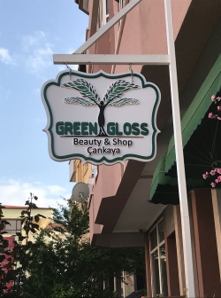 Green Gloss Kuaför tabelası
